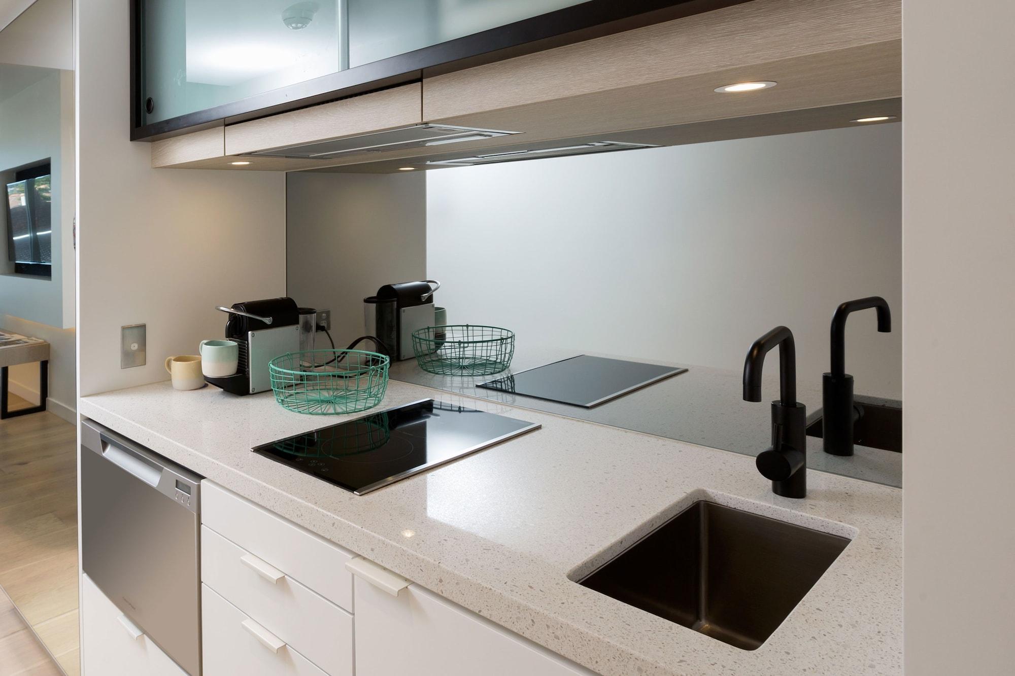 Aparthotel Qt Bondi 5*